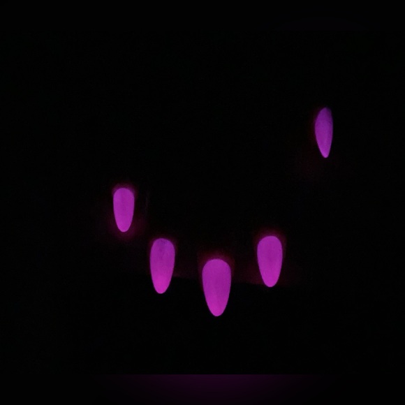 Handcrafted Press on Nails Red Glow in dark Medium Almond - Love Galore - Picture 2 of 5